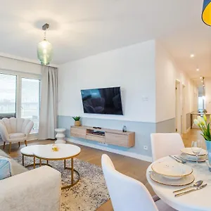 https://apartamenty-fenomen-tukan-b004-polanki-aqua-w-kolobrzegu.kolobrzeghotels.com